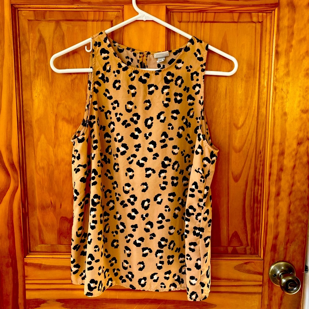 Leopard print sleeveless blouse, sz M